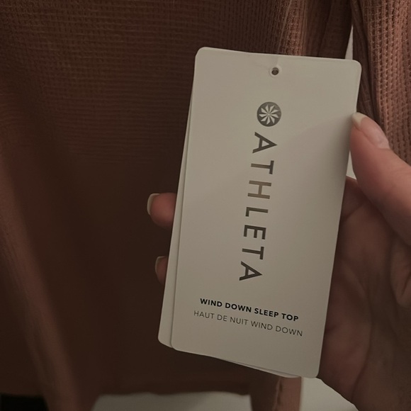 NWT Athleta Wind Down Sleep Top Pink- Small - Picture 5 of 6